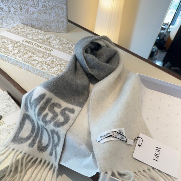 Dior Miss Dior Signature Drape - Picture 8 of 8